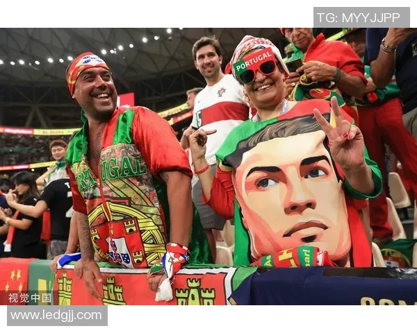 浓烈色彩描绘足球球星激情瞬间展现运动艺术与竞技魅力