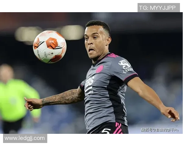 足球十号背后的传奇球员是否注定成为球星分析